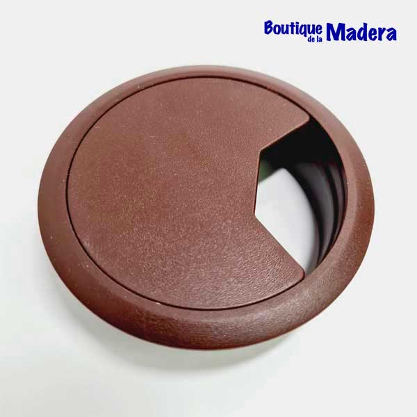 Pasacables Marron de 60 mm. Abierto
