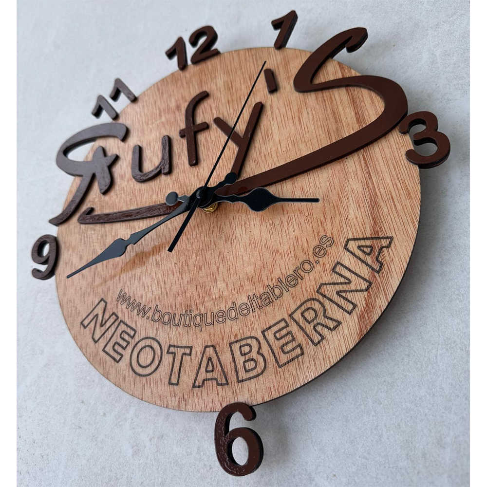 Reloj Personalizado en Madera con Logo